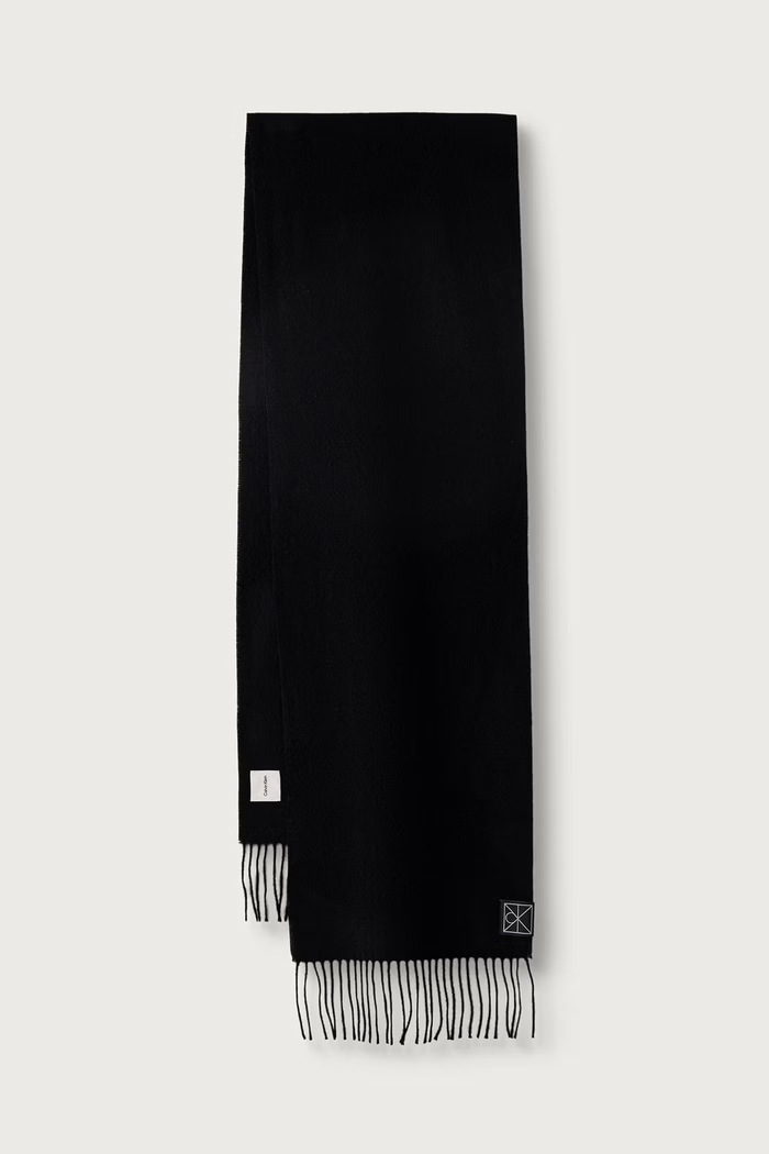 Calvin Klein Sciarpa da donna in cashmere nero LV04F8121G