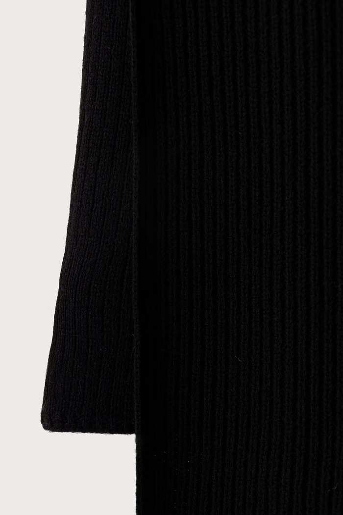 Calvin Klein Šála dámská s vlnou LV04F8119G černá AW26