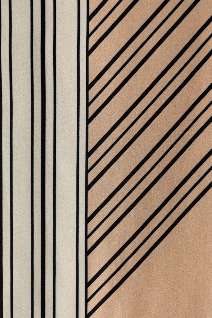 Sisley Apaszka damska z wiskozy 6FAGWU02E multicolor AW26