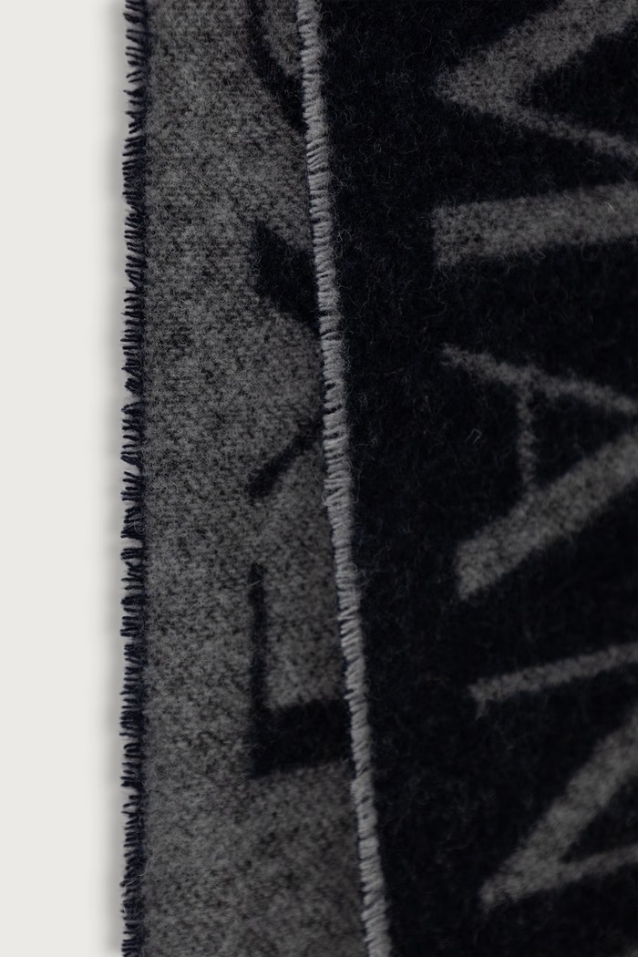 Armani Exchange Šal moški z volno XM001715.AF17471 mornarsko modra AW26