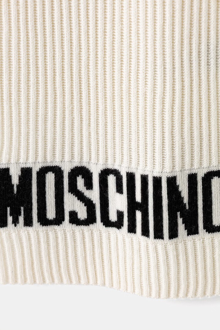 Moschino szalik męski z wełną M5874.50242 beżowy AW26