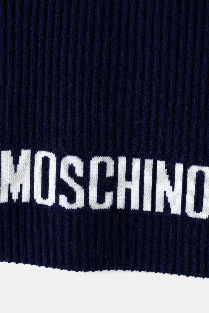 Moschino szalik męski z wełną M5874.50242 granatowy AW26