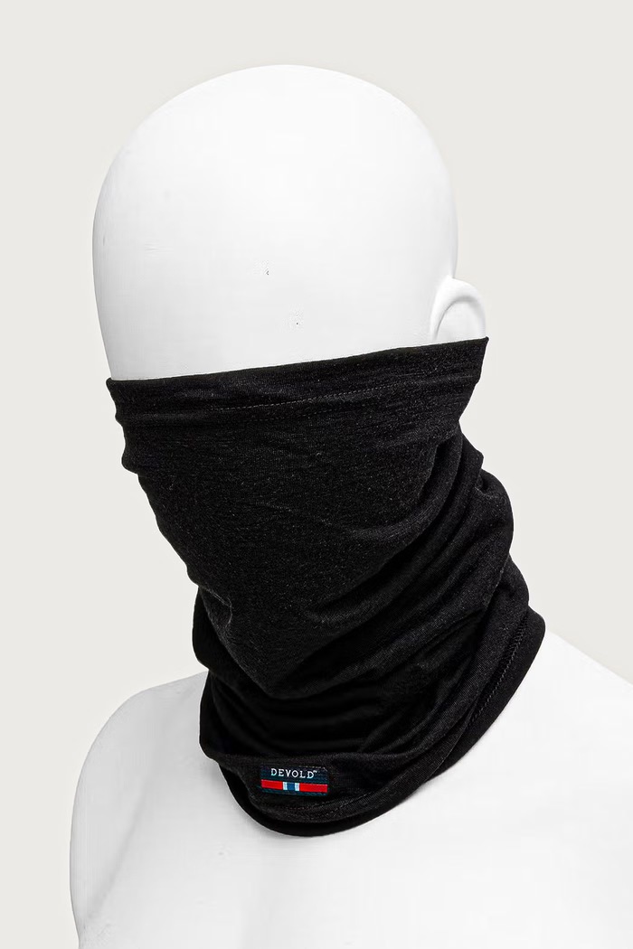 Akcesoria Devold Komin z wełny merino Breeze Merino PDGO.180.840.A czarny