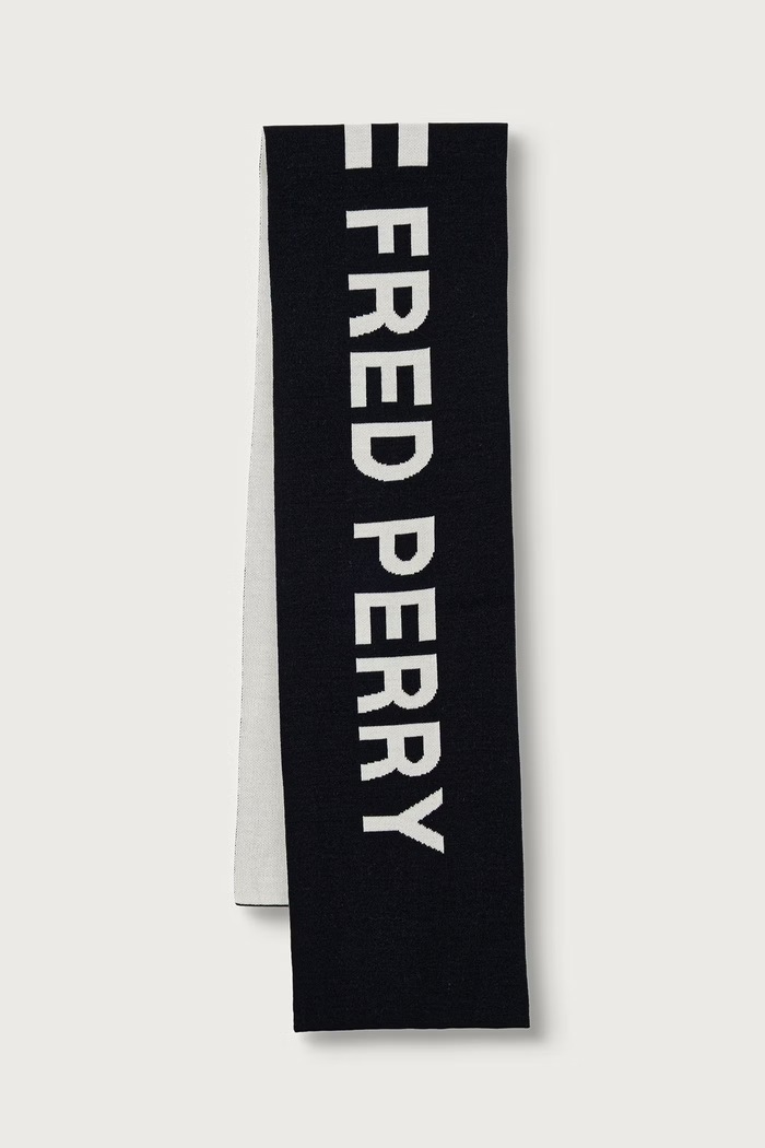 Fred Perry Szalik z dodatkiem wełny granatowy C3303.608