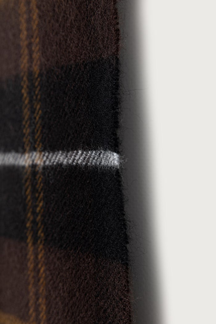 Akcesoria Fred Perry Szalik wełniany C3339.33C brązowy