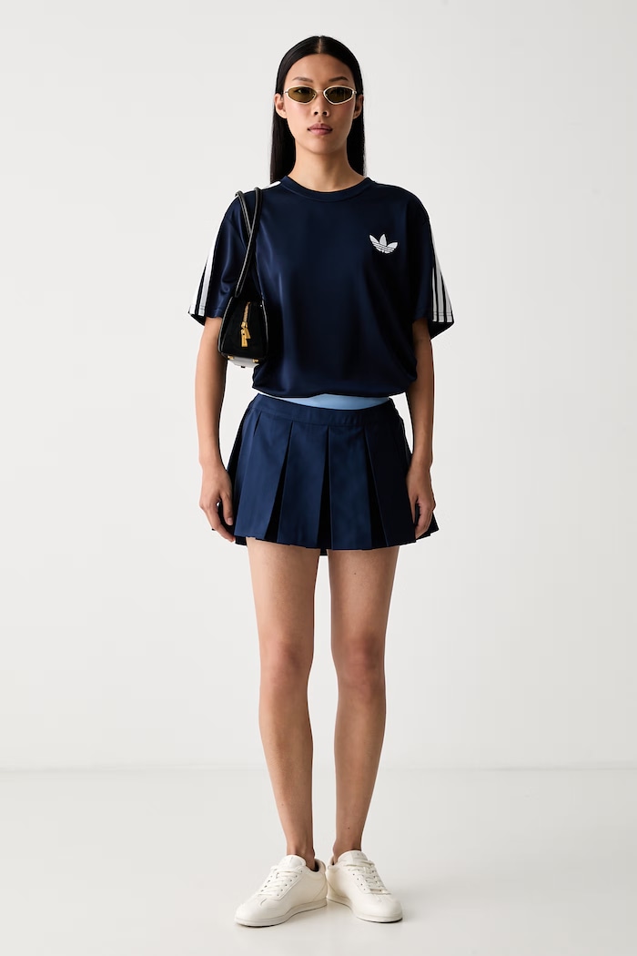 adidas Originals spódnica plisowana KU0501 granatowy AW26