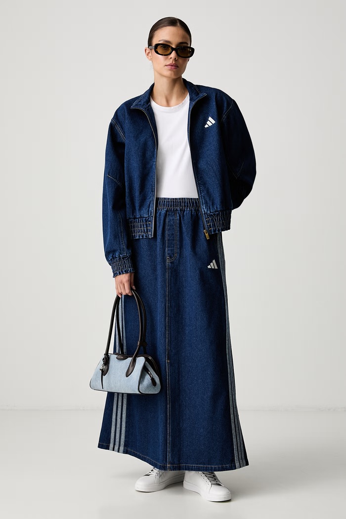 adidas spódnica rozkloszowana jeansowa Denim Pack KV0621 granatowy AW26