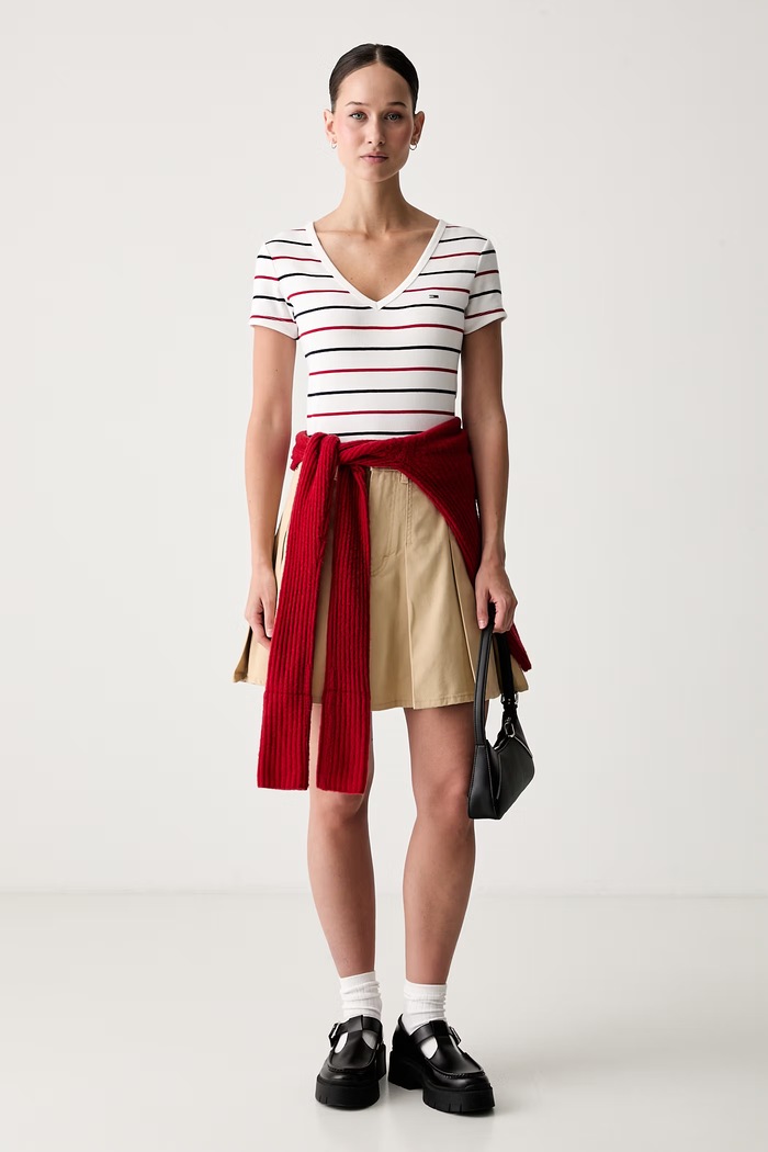 Tommy Jeans spódnica rozkloszowana bawełniana DW0DW23149 beżowy AW26