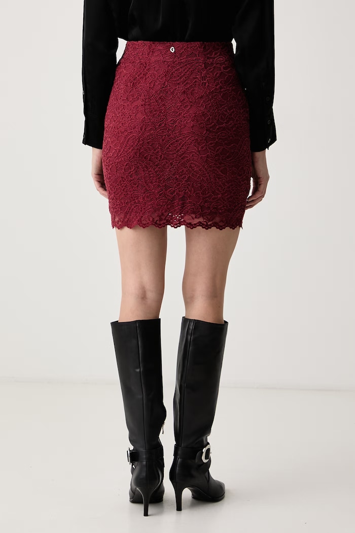 Odzież Guess Spódnica DESIREE W6BD59.K7909 bordowy