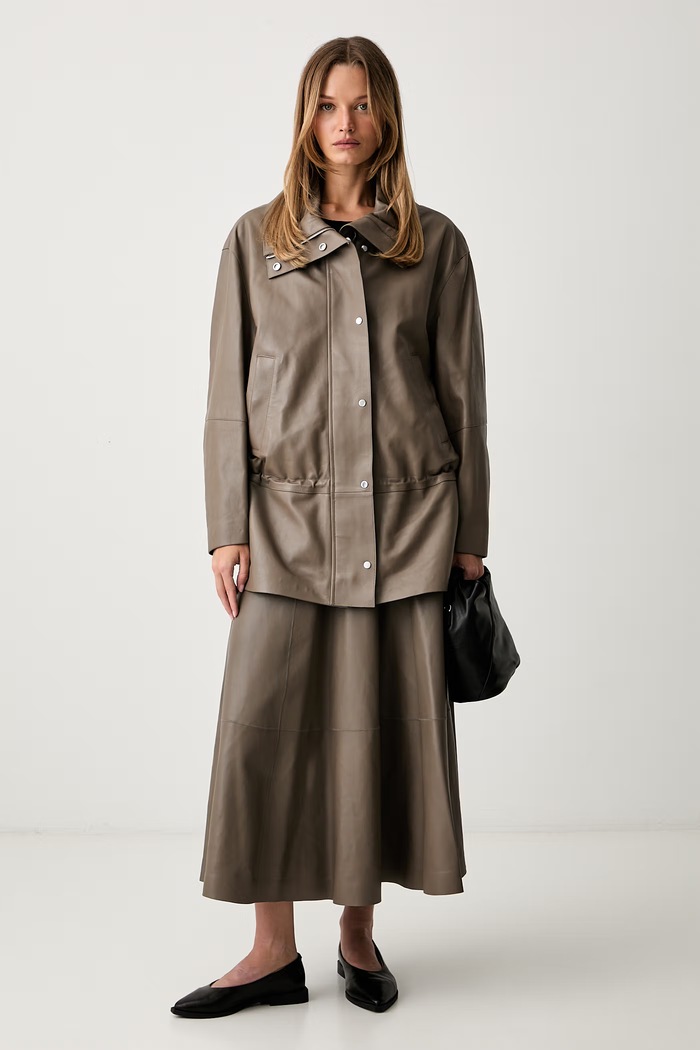 BOSS spódnica skórzana Sesola 50568642 brązowy AW26