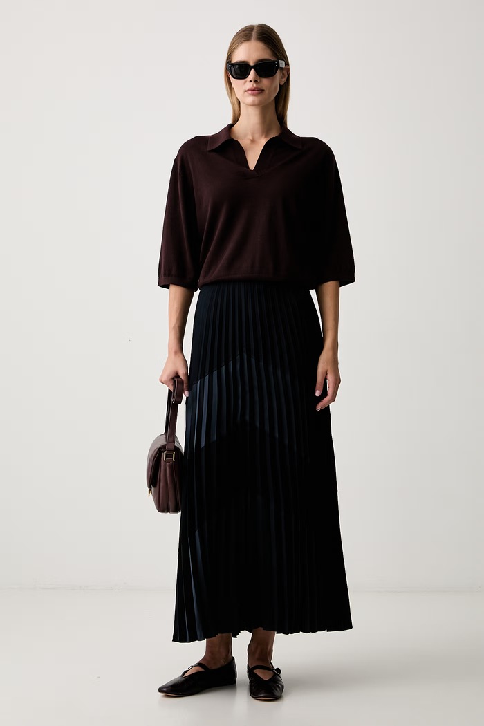BOSS plisirana suknja Vennyta 50562785 mornarsko plava AW26