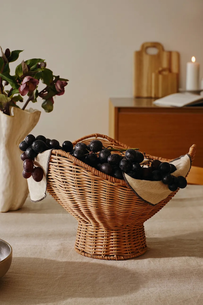 Broste Copenhagen Misa na owoce z rattanu 30 x 16 cm 14600343 beżowy AW26