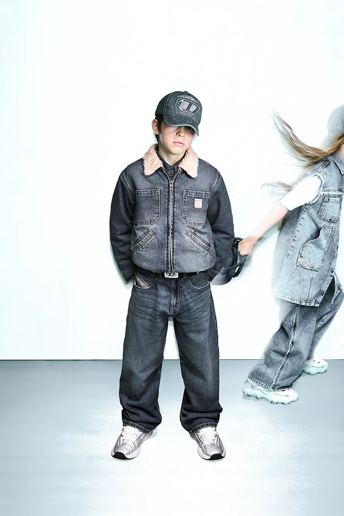 Diesel jeansy straight dziecięce D-DEVON-J TROUSERS J02889.KXBU3 niebieski
