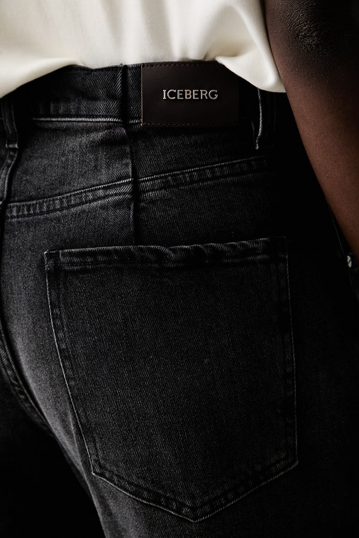 Iceberg jeansy relaxed fit damskie czarny 2BA2.0255