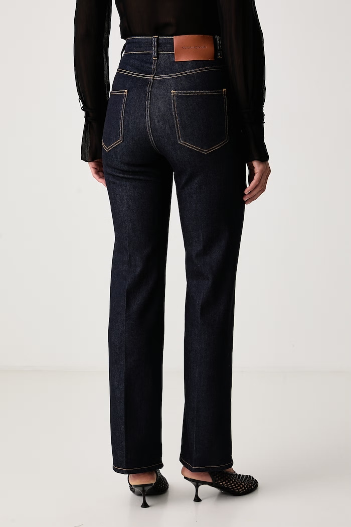 Odzież Victoria Beckham Jeansy slim fit damskie Julia 1226DJE005216U granatowy