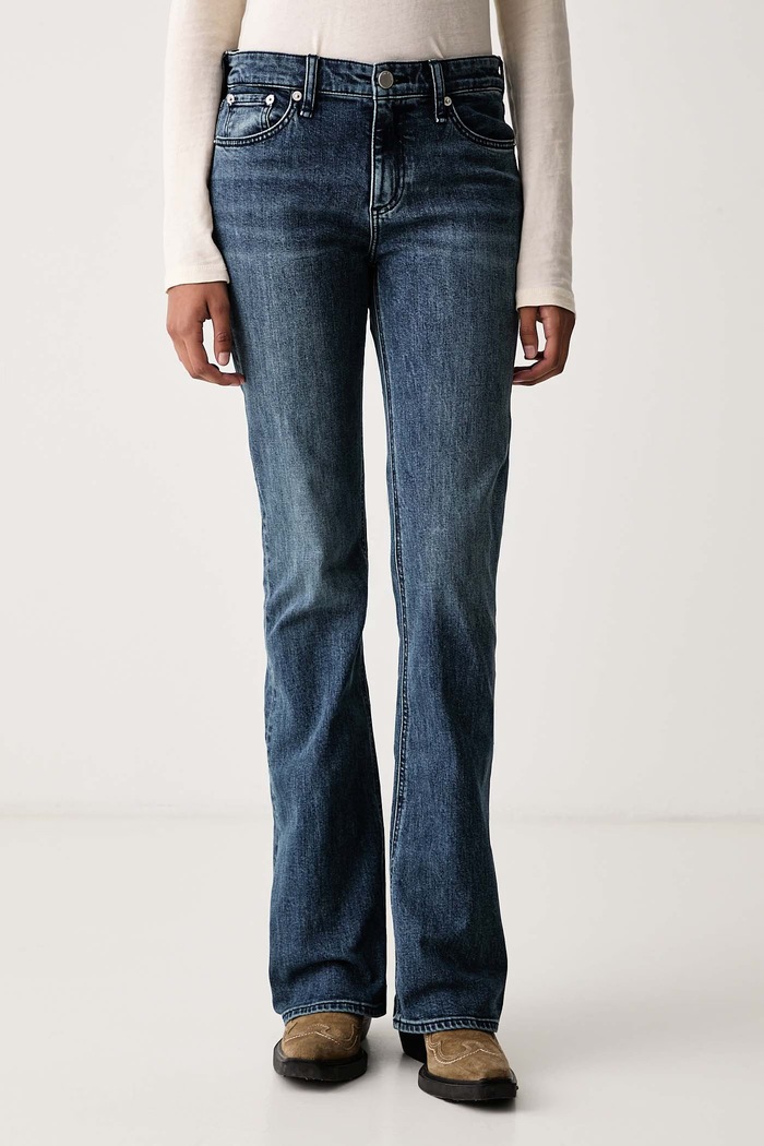 rag & bone Jeansy bootcut damskie Kinsley niebieski RJ4B26P1FSA