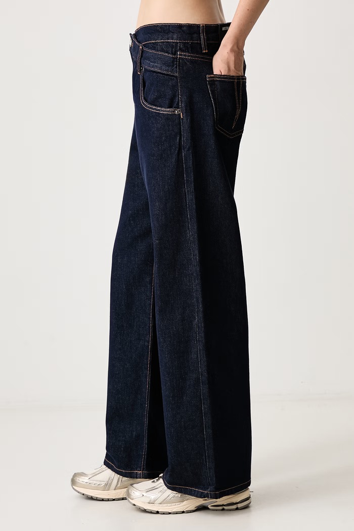 MEG V3 jeansy relaxed fit damskie WRSTBHVR W8026SB.M niebieski