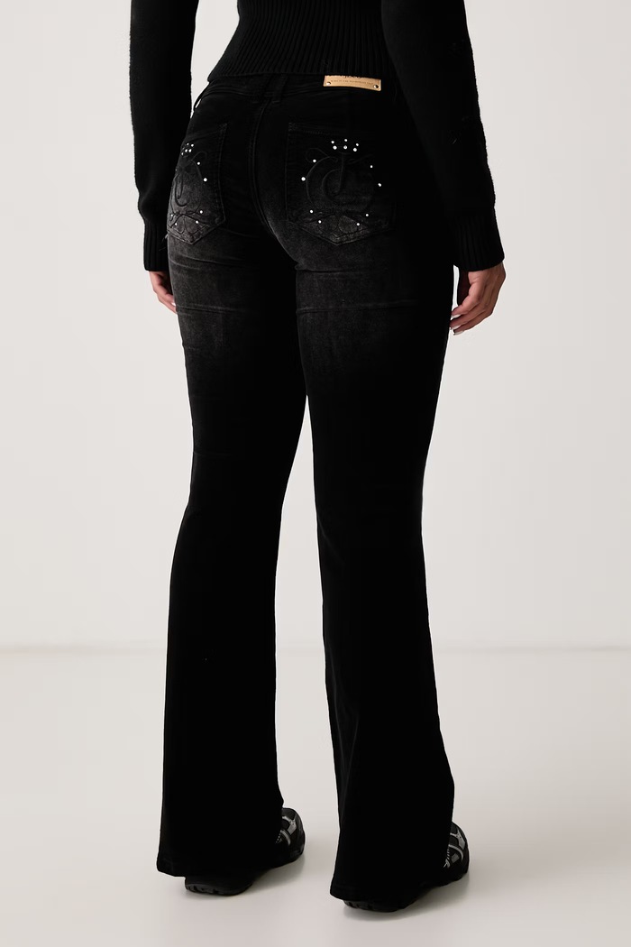 Oblačila Juicy Couture Flare kavbojke ženske CREST VELOUR DENIM LOW RISE FLARE JCDJE225958 črna