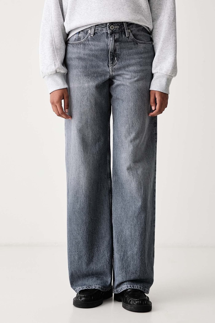Karl Lagerfeld Jeans Дънки relaxed fit дамски сив B4W10023