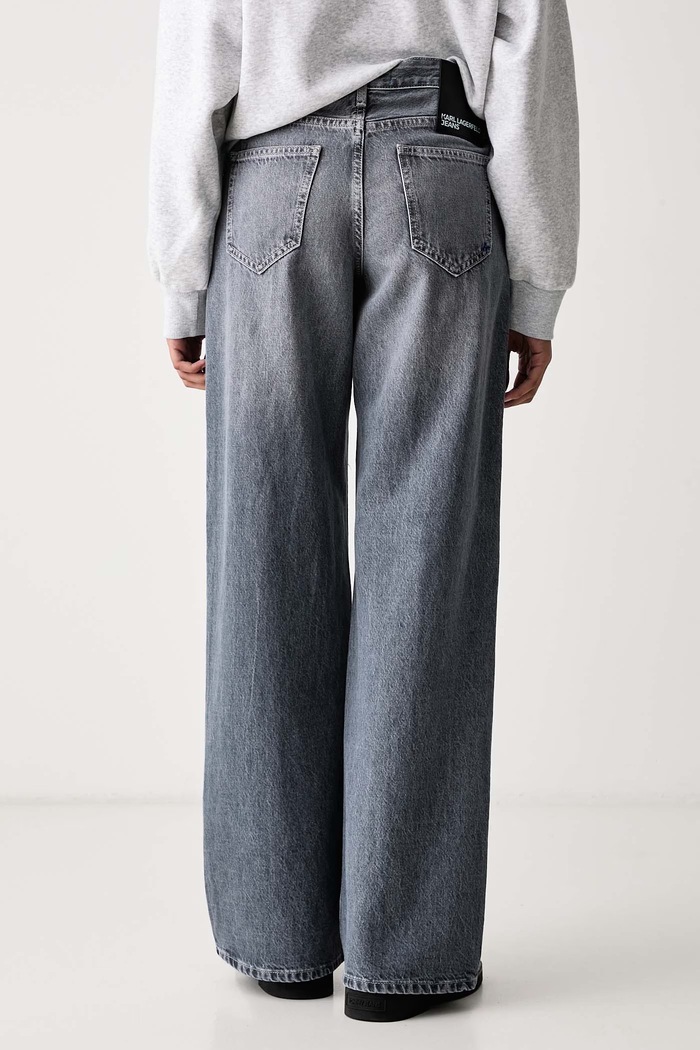 Дрехи Karl Lagerfeld Jeans Дънки relaxed fit дамски B4W10023 сив