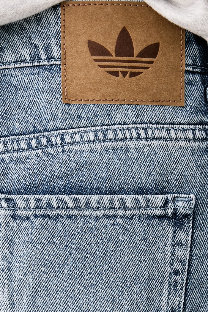 Jeansy wide leg damskie Adilenium Season 6 Baggy Denim adidas Originals niebieski LH1952