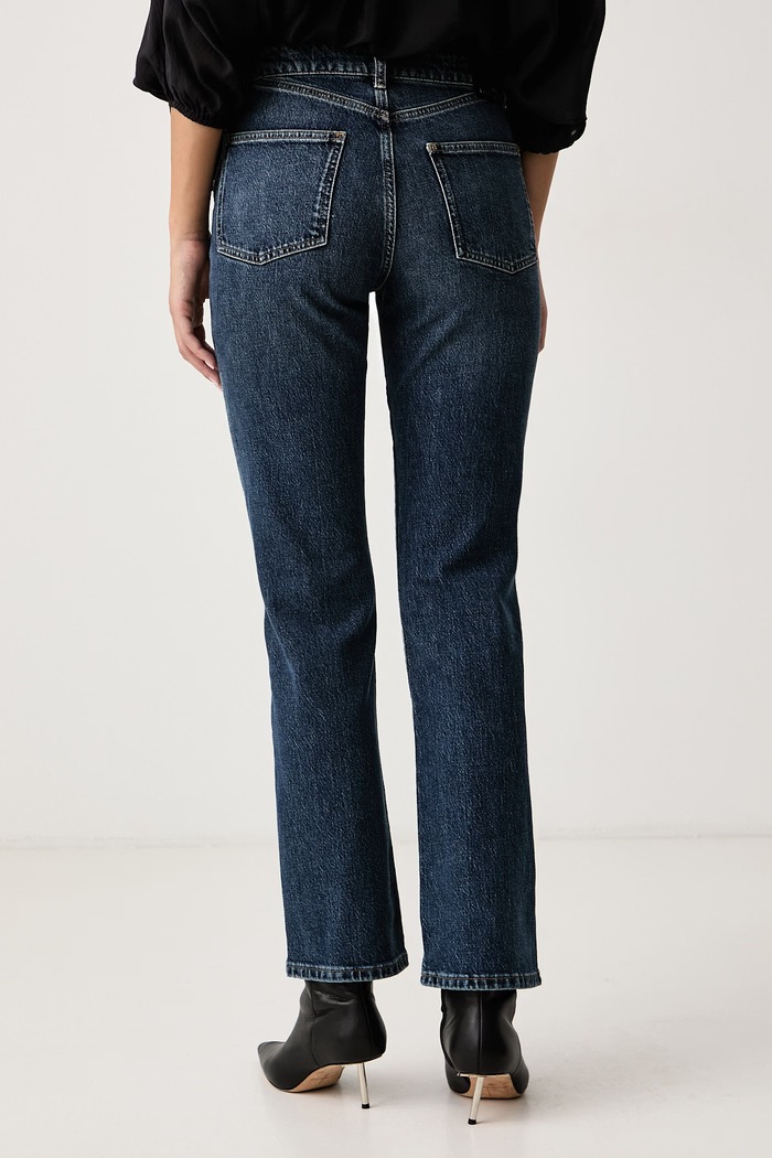 Дрехи BOSS Дънки straight дамски PARKWAY-SLIM STR 2.0 50569576 тъмносин