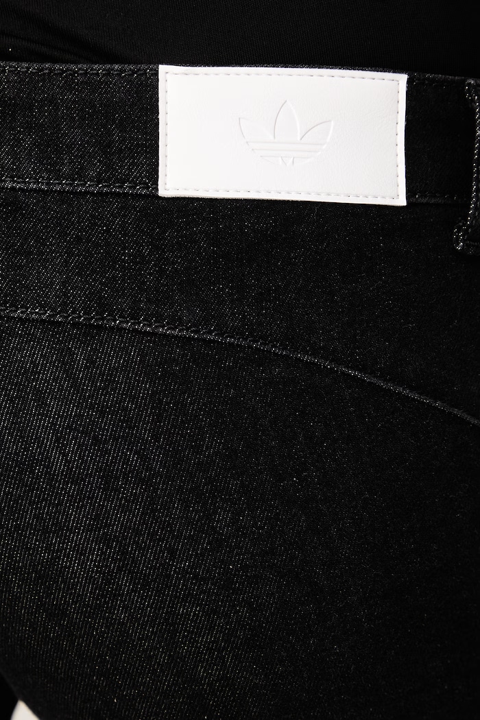 Jeansy flare damskie adidas Originals czarny KS9214