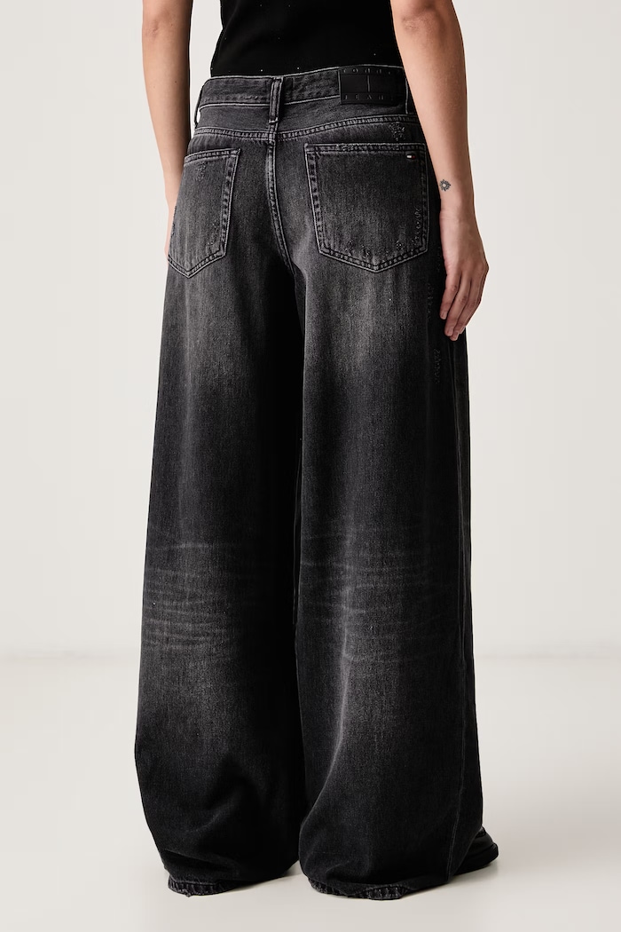 Abbigliamento Tommy Jeans Jeans loose da donna DW0DW23842 nero