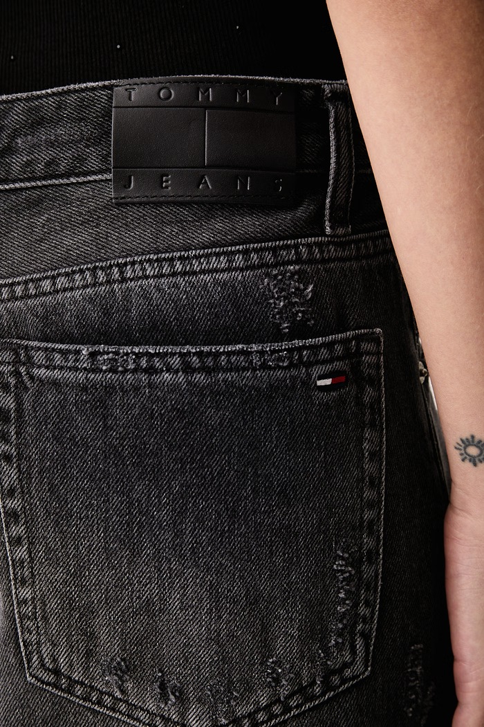 Jeans loose da donna Tommy Jeans DW0DW23842 nero
