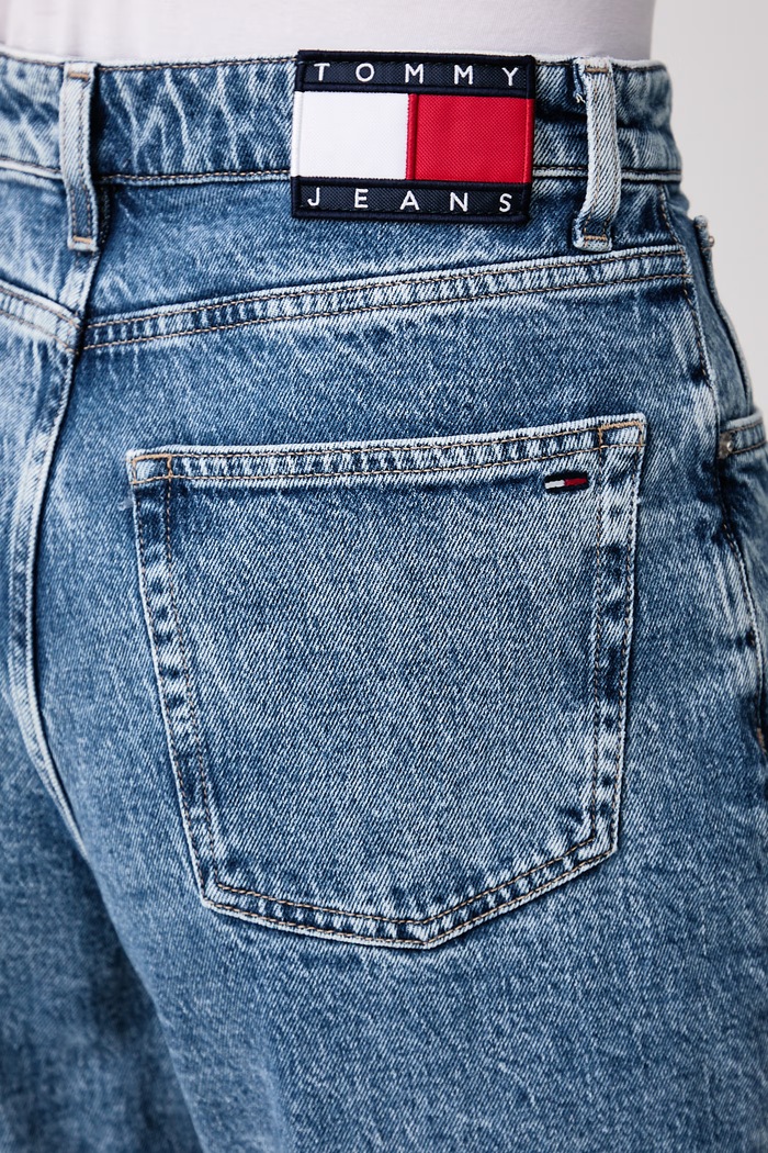 Ρούχα Tommy Jeans mom fit γυναικεία DW0DW23514 μπλε