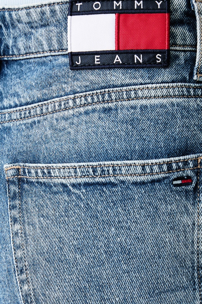 Jeansy mom fit damskie Tommy Jeans DW0DW23514 niebieski