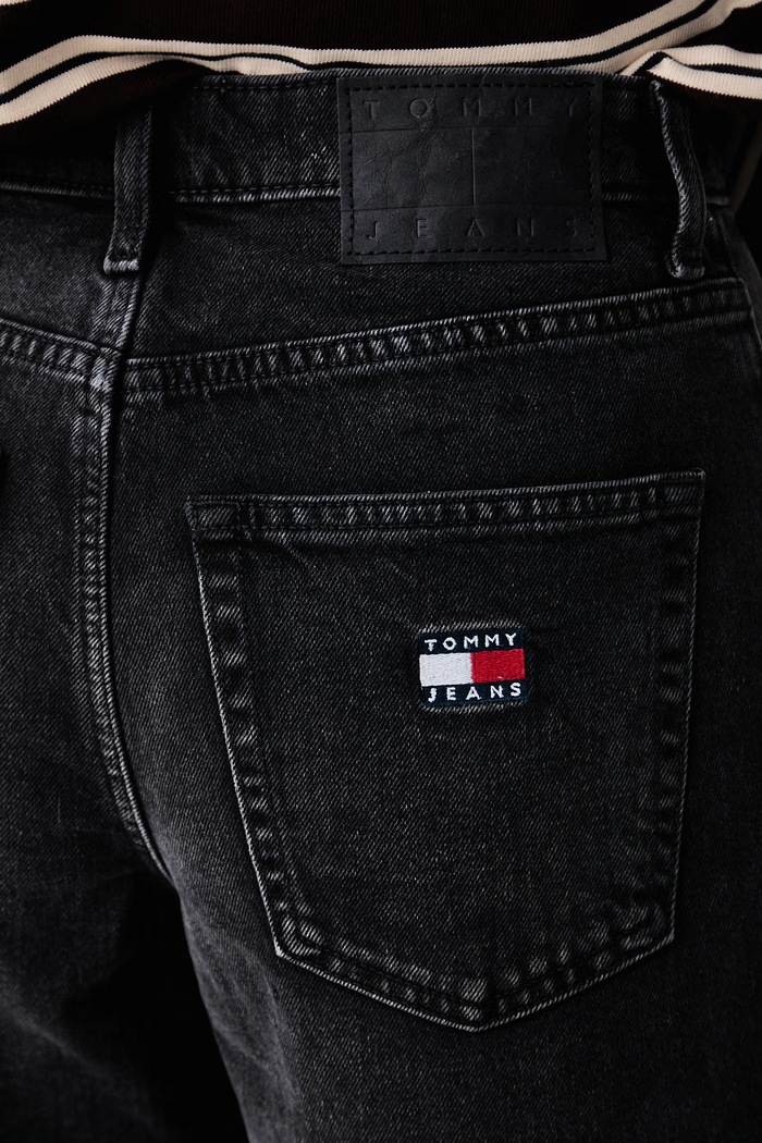 Tommy Jeans ίσια γυναικεία μαύρο DW0DW23209