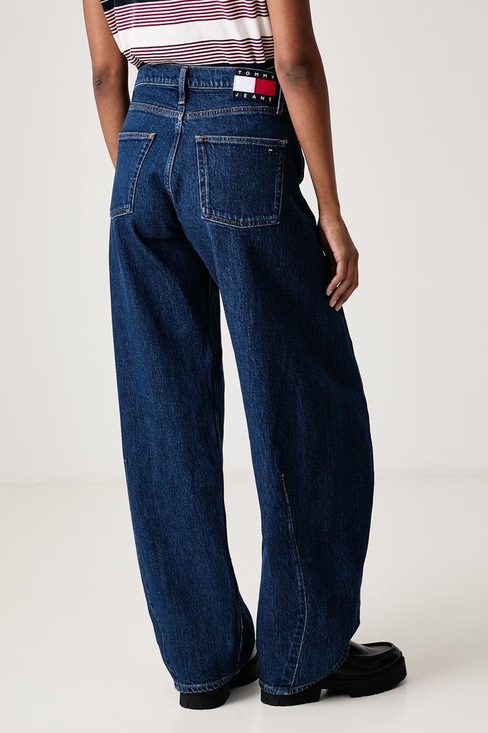 Odjeća Tommy Jeans Barrel traperice za žene DW0DW23205 mornarsko plava