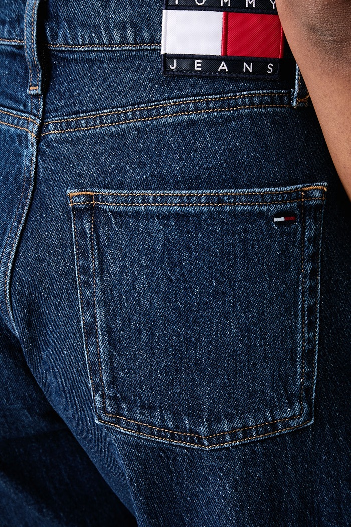 Barrel traperice za žene Tommy Jeans DW0DW23205 mornarsko plava