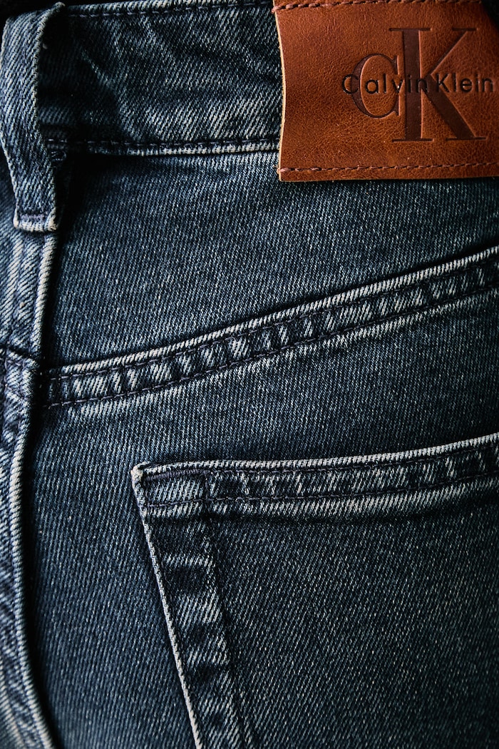 Ravne kavbojke ženske Calvin Klein Jeans LV047H739G mornarsko modra