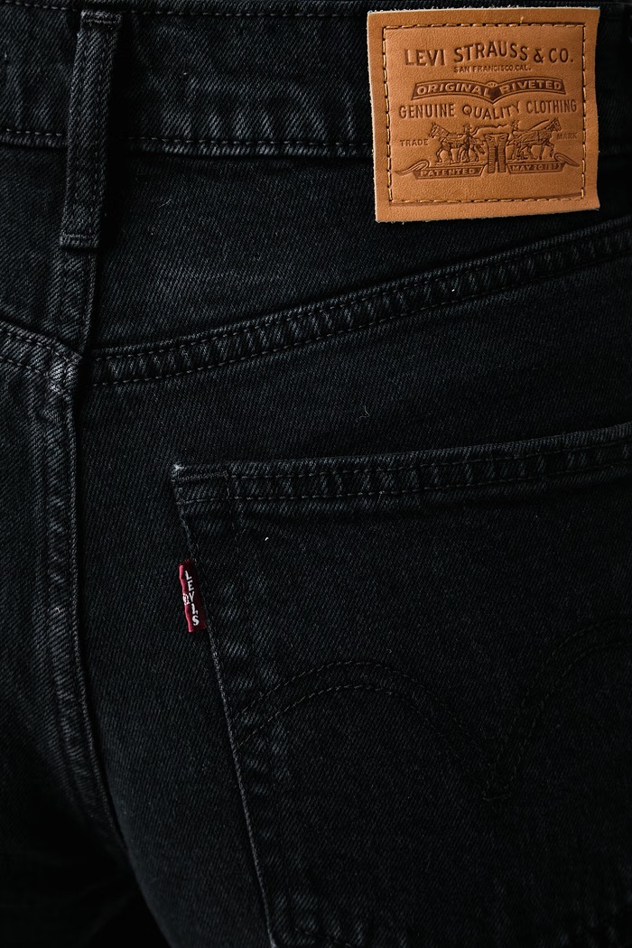Slim fit traperice za žene RIBCAGE SLIM Levi's 0081W.0000 crna