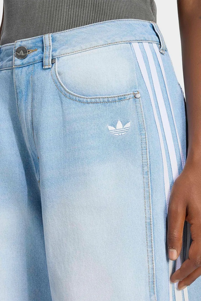 Odzież adidas Originals Jeansy barrel damskie LE5888 niebieski