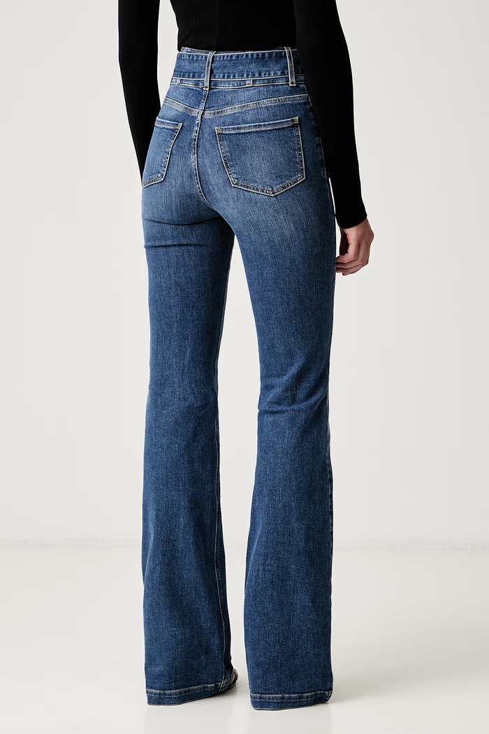Odzież Elisabetta Franchi jeansy flare damskie PJ13D66E2 niebieski