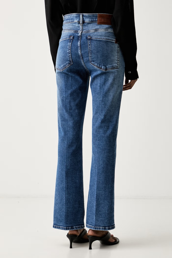 Odzież Weekend Max Mara jeansy bootcut damskie WKDRAPALLO 2625186051600 niebieski