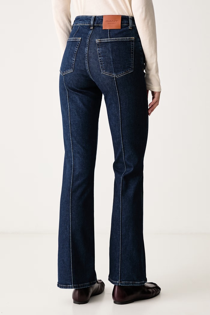 Odzież Gant Jeansy flare damskie 4100315 granatowy