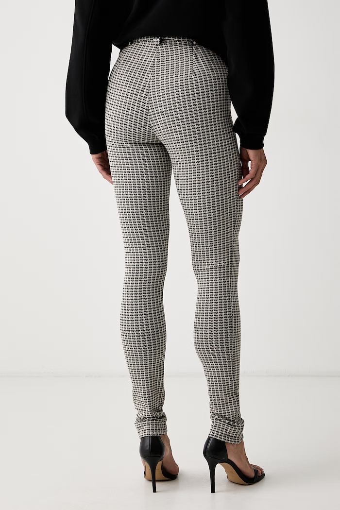 Odzież Patrizia Pepe spodnie skinny damskie z wiskozą 8P0373.C0243 beżowy