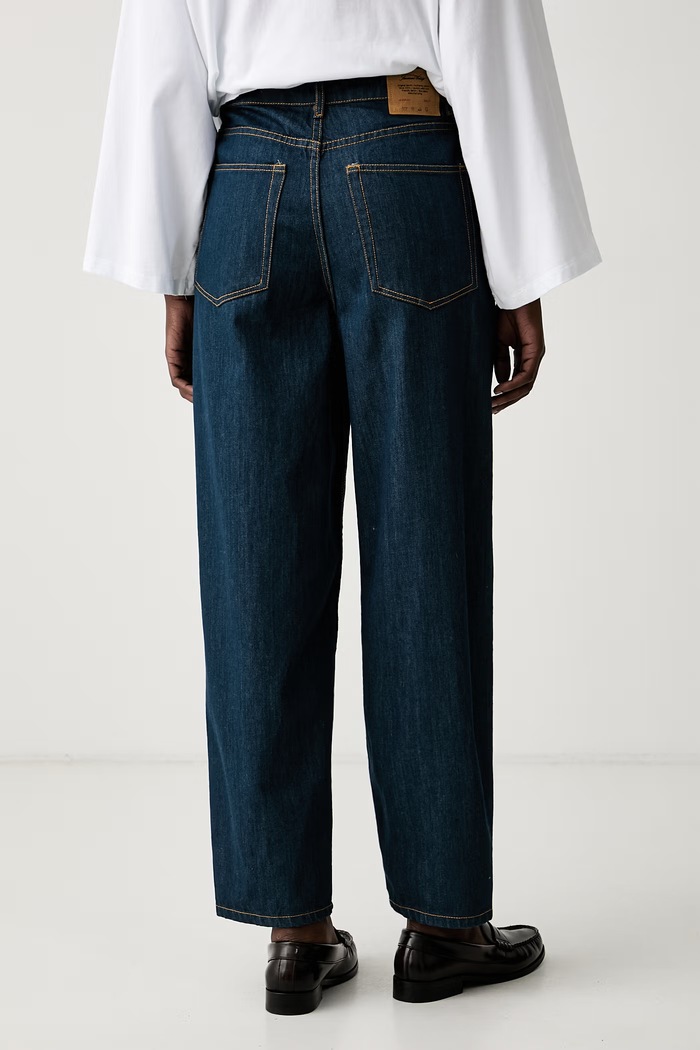 Odzież American Vintage jeansy relaxed fit damskie RIF11A granatowy