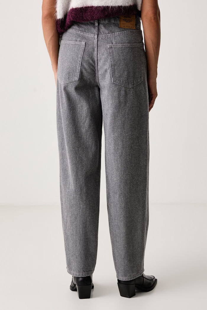 Odzież American Vintage Jeansy relaxed fit damskie NAF11A szary