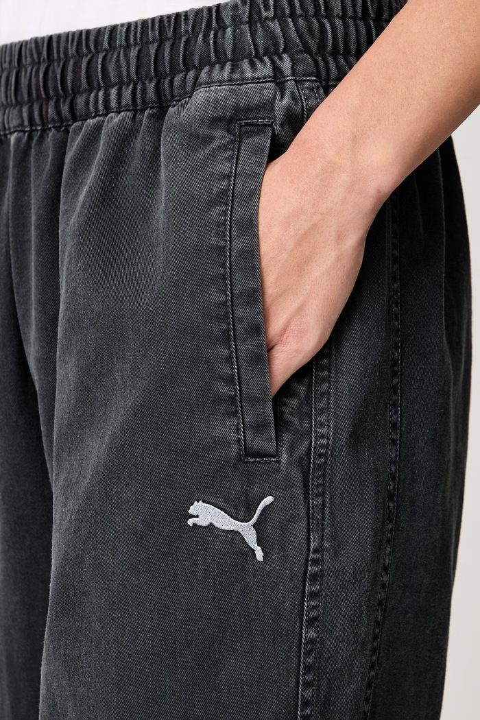 Puma jeansy relaxed fit damskie FUTURE PUMA ARCHIVE szary 638361
