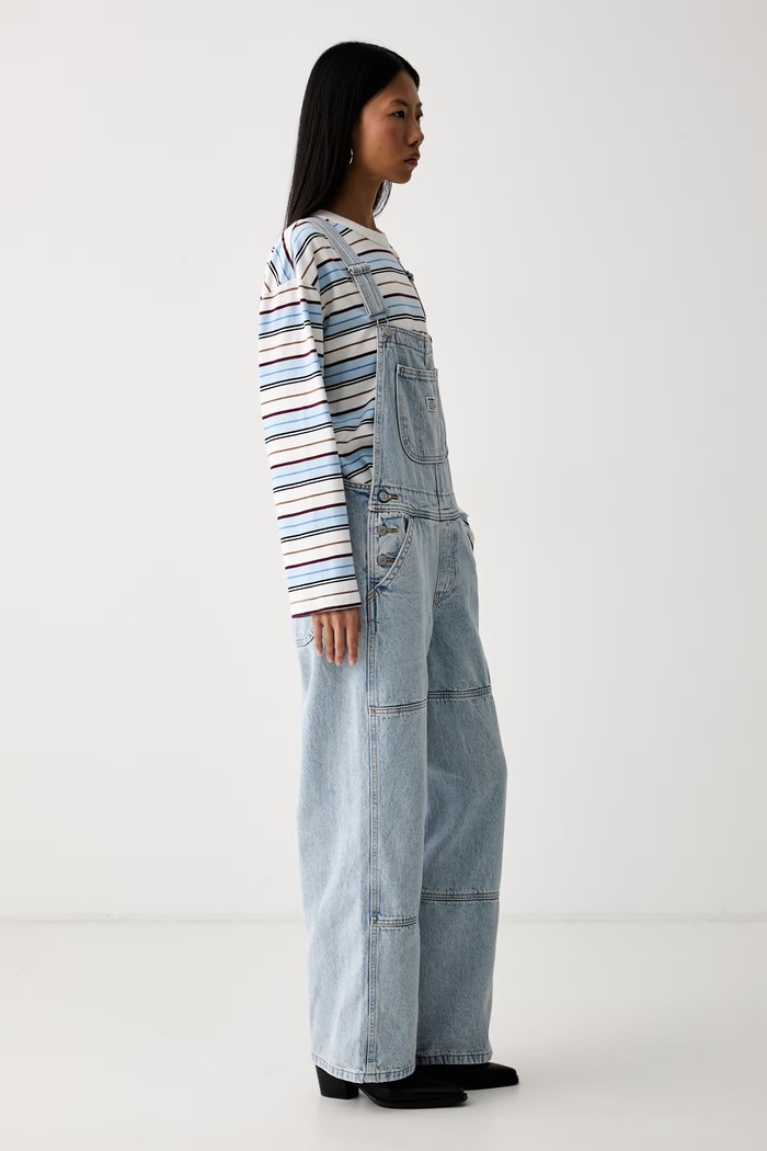 Oblačila Levi's kavbojke z naramnicami denim ženske UTILITY OVERALL H226 008DD modra