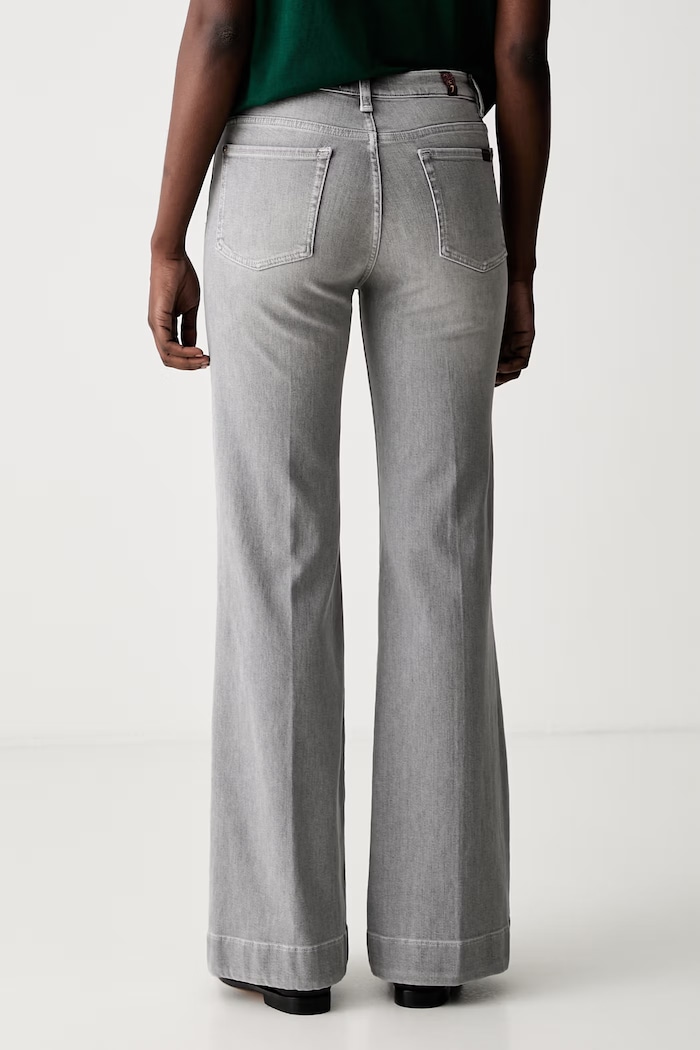 Odzież 7 FOR ALL MANKIND jeansy flare damskie 7U330C66 szary