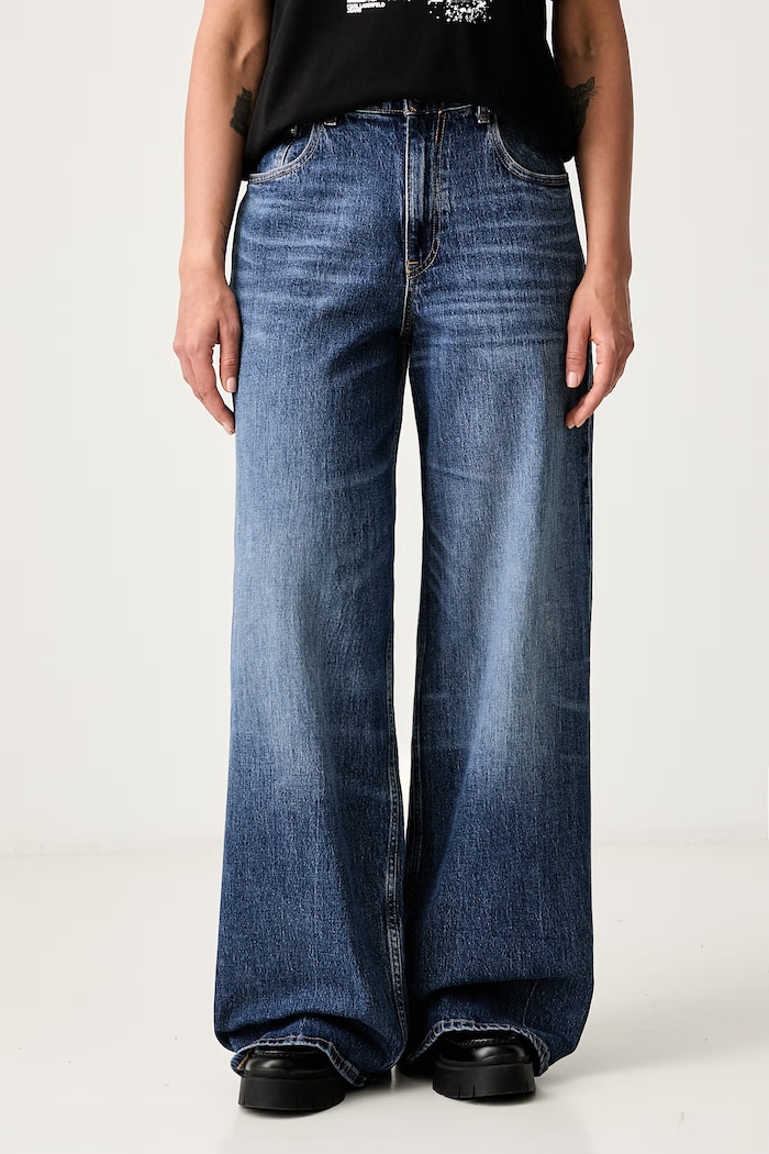 Tommy Jeans wide leg traperice za žene mornarsko plava DW0DW23463