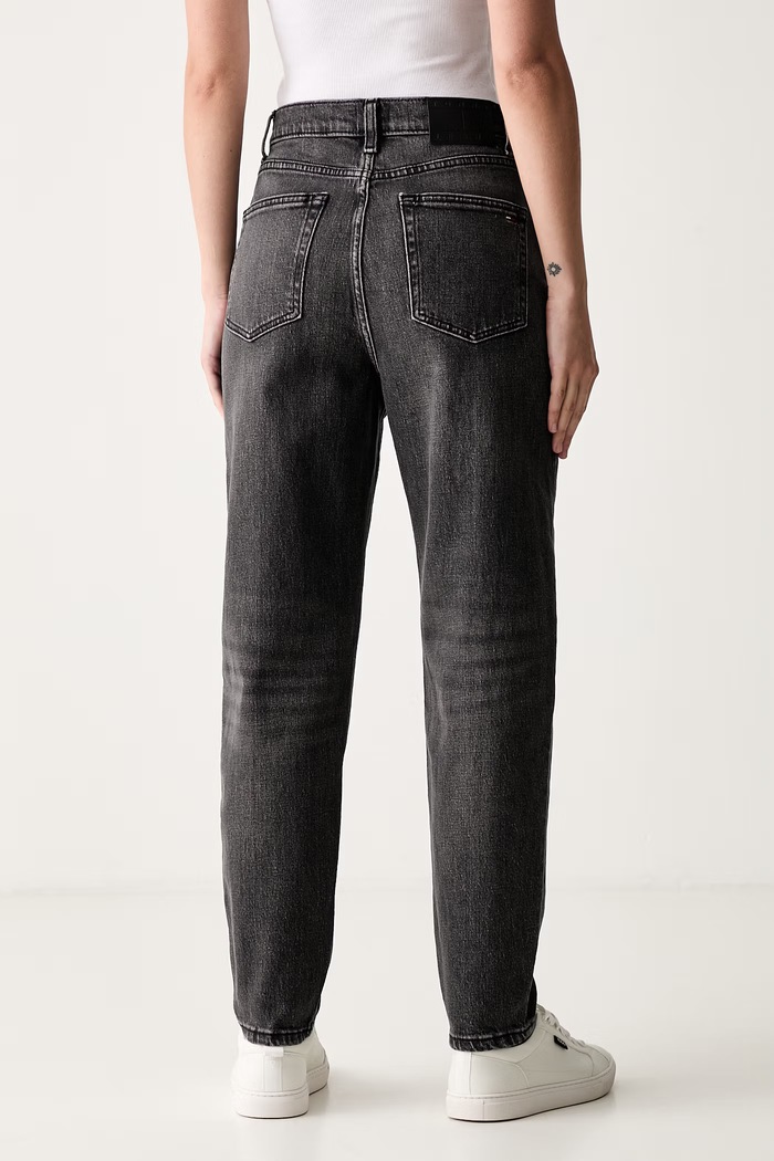 Odzież Tommy Jeans jeansy tapered damskie DW0DW21812 szary