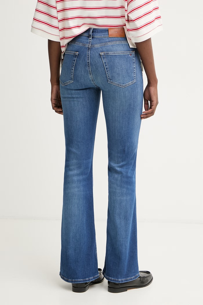 Oblačila Tommy Hilfiger flare kavbojke ženske WW0WW49952 modra