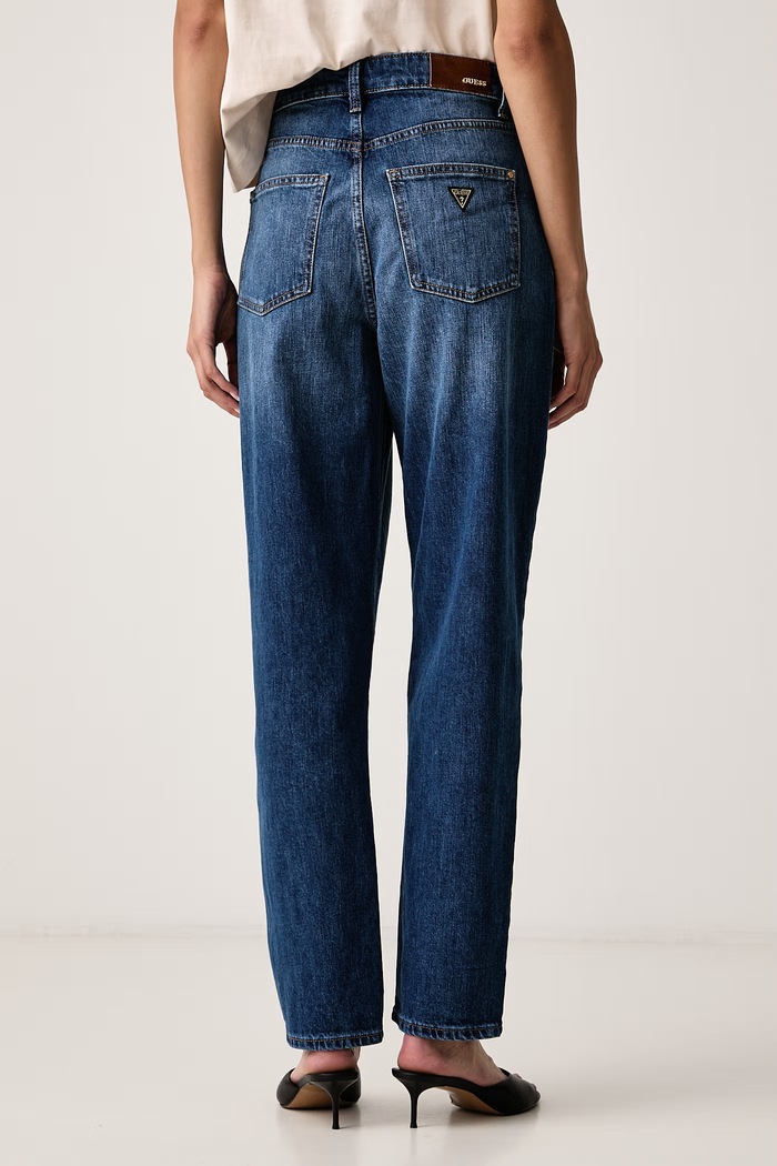 Odzież Guess Jeansy mom fit damskie NEW MOM W6YA3J.D1541 granatowy